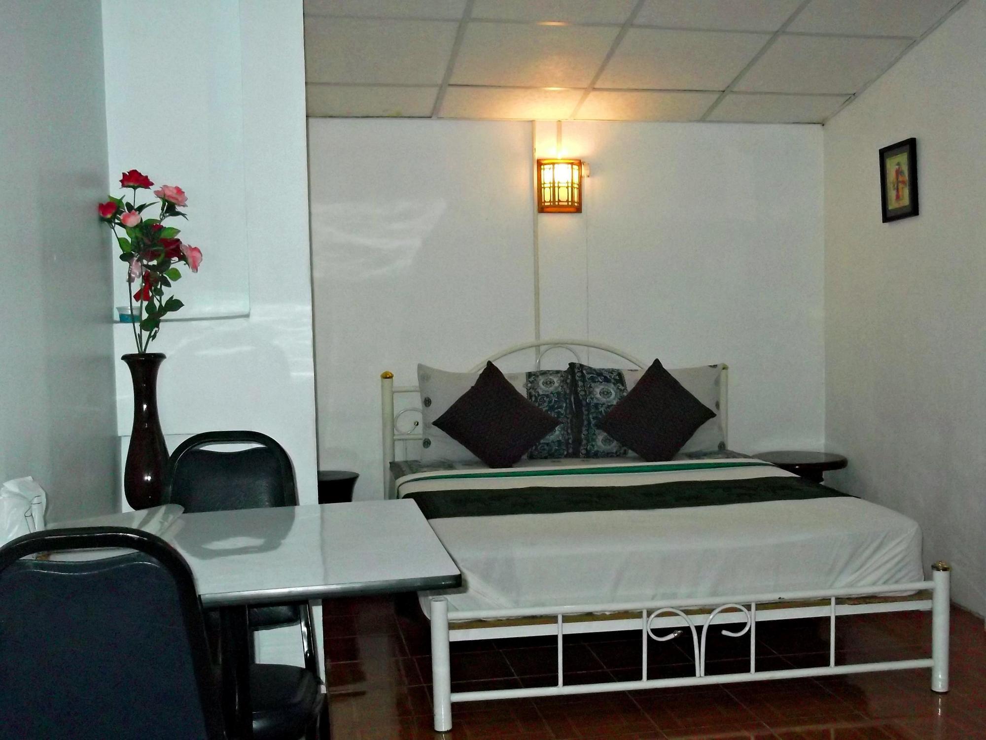 P.California Inter Hostel Nang Rong Exterior foto