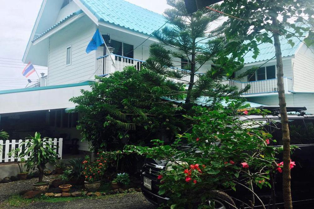 P.California Inter Hostel Nang Rong Exterior foto